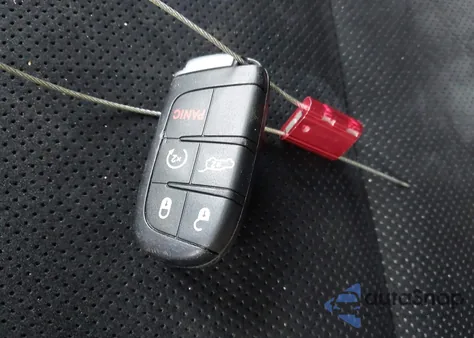 2017 Jeep Grand Cherokee Altitude 4X4 from USA, damaged, VIN 1C4RJFAG6HC922205